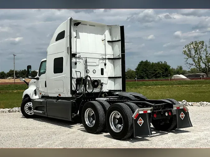 2021 INT LT625 6x4