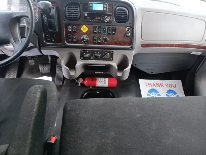 2020 FREIGHTLINER M2 106