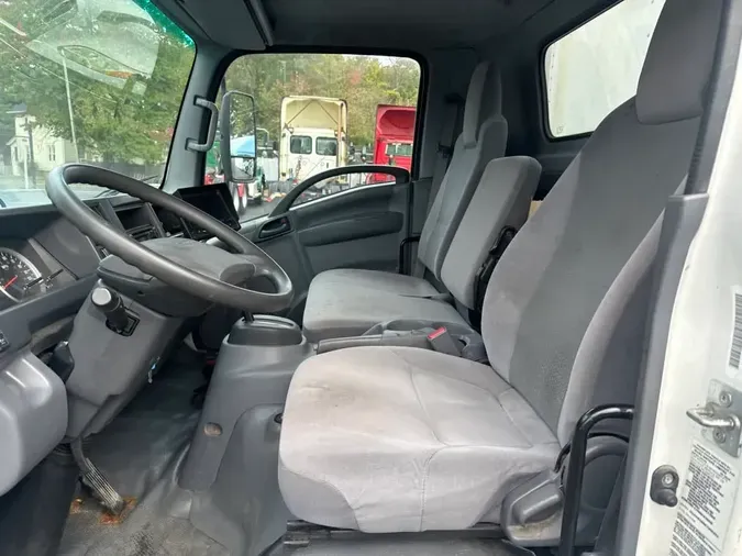 2019 ISUZU NPR
