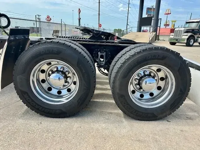 2021 Peterbilt 389