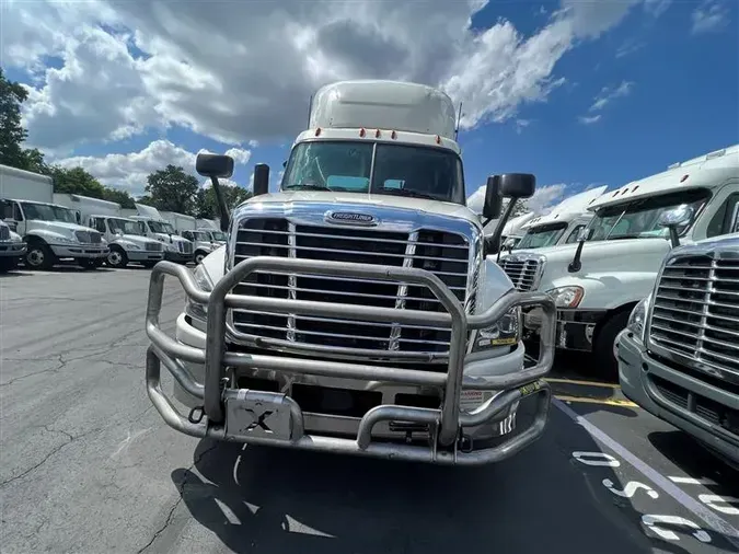 2018 FREIGHTLINER/MERCEDES CASCADIA 125