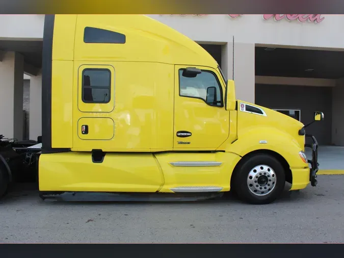 2022 Kenworth T680