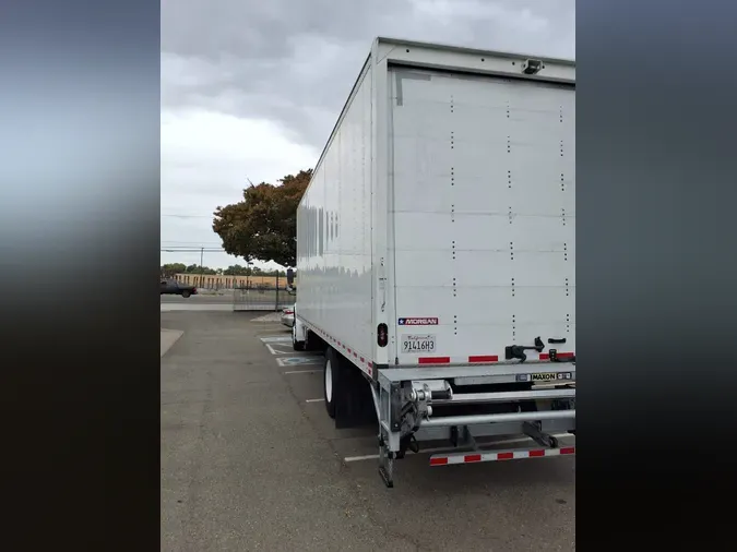 2022 FREIGHTLINER/MERCEDES M2 106