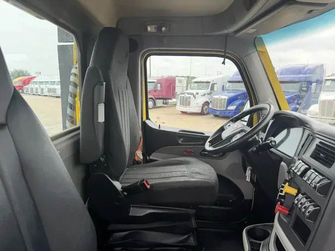2023 Peterbilt 579