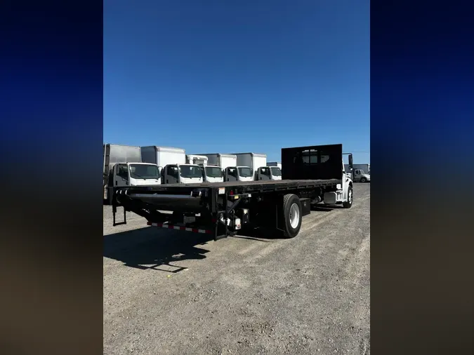 2018 FREIGHTLINER M2 106