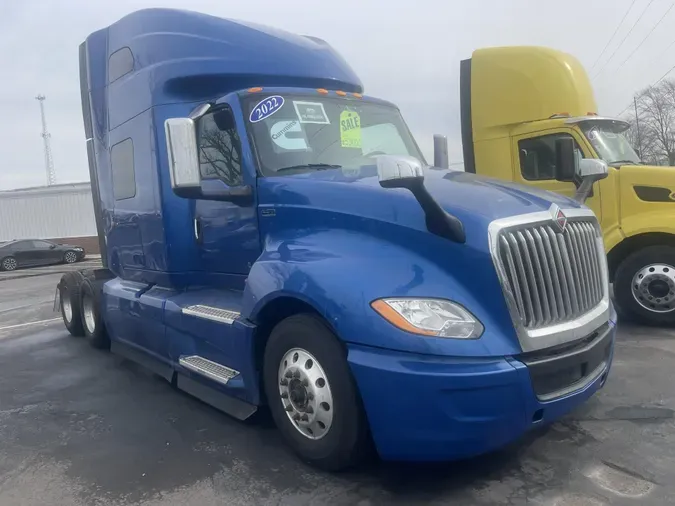 2022 International LT625