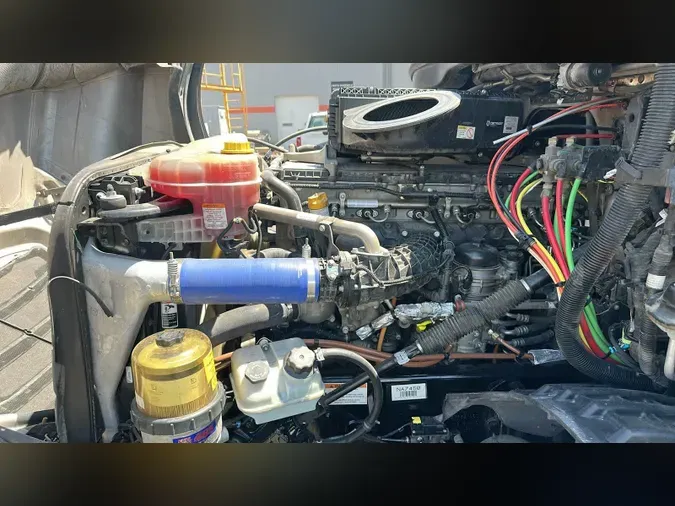 2022 Freightliner Cascadia 126