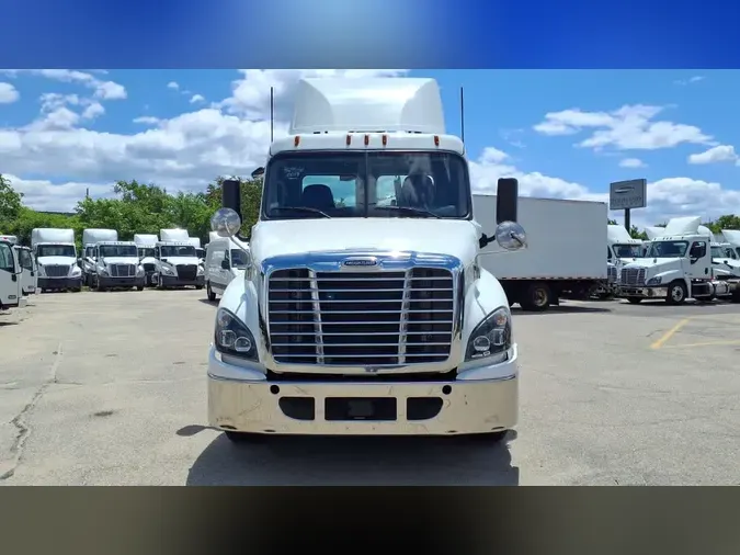 2019 FREIGHTLINER/MERCEDES CASCADIA 12512745c0a42591e107705eed4c4a0c787