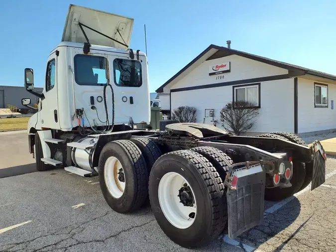 2020 FREIGHTLINER/MERCEDES NEW CASCADIA PX126641274bca839ce7438150d25cd4301d184