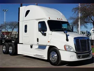 2015 Freightliner CASCADIA 125