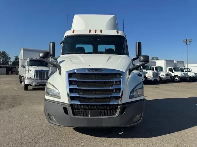 2020 Freightliner Cascadia