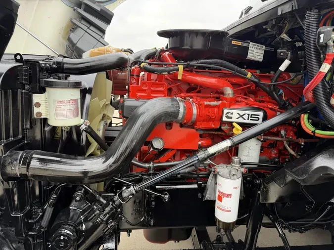 2022 International LT625