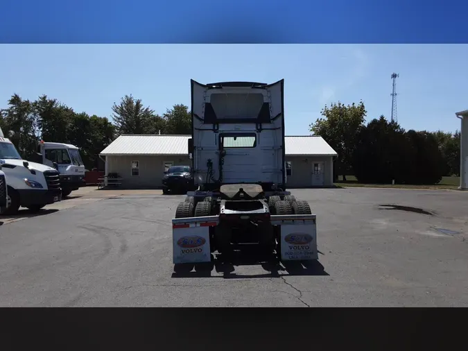2018 Volvo VNL300