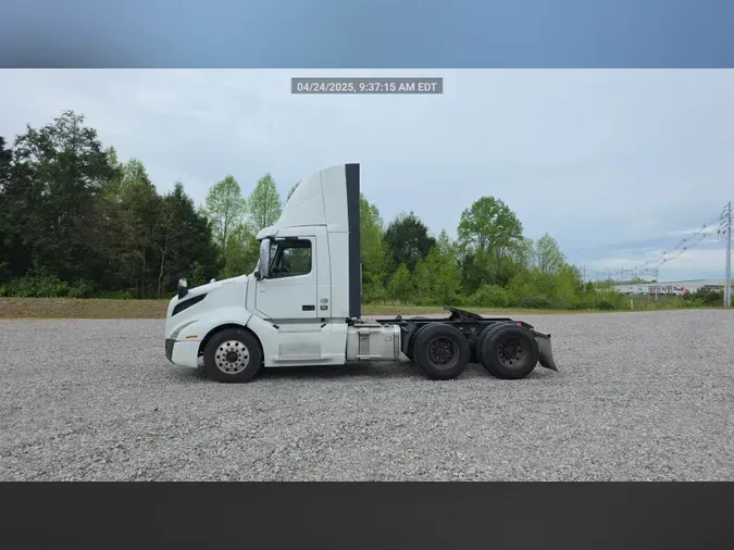 2018 Volvo VNL300