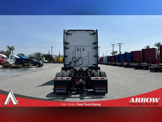 2020 FREIGHTLINER CA126