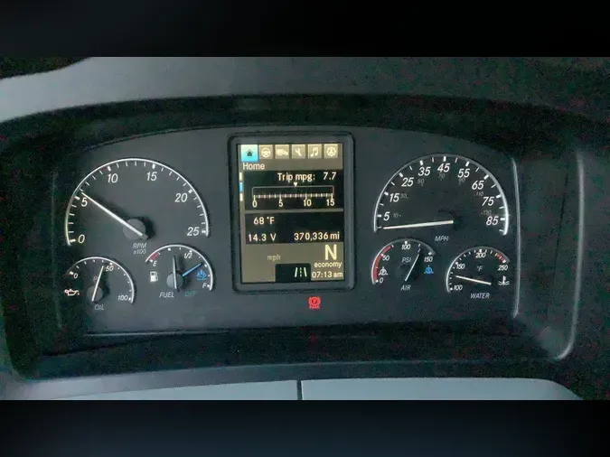 2020 Freightliner Cascadia 126