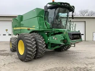 2017 John Deere S690