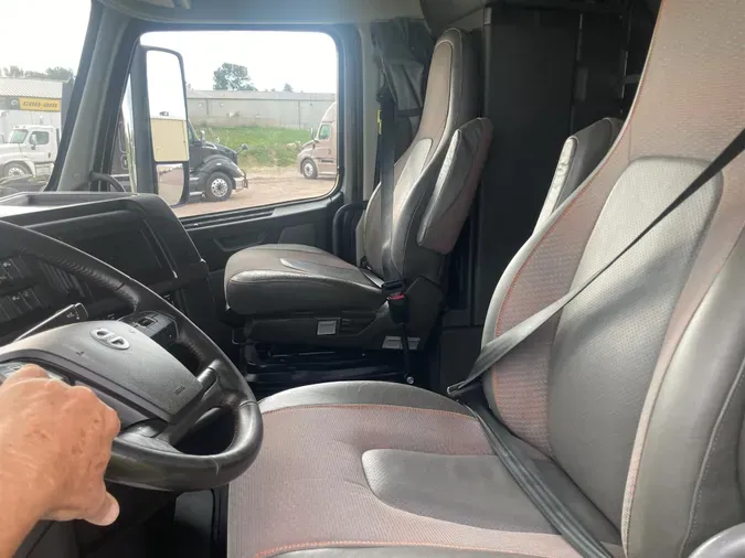 2020 Volvo VN
