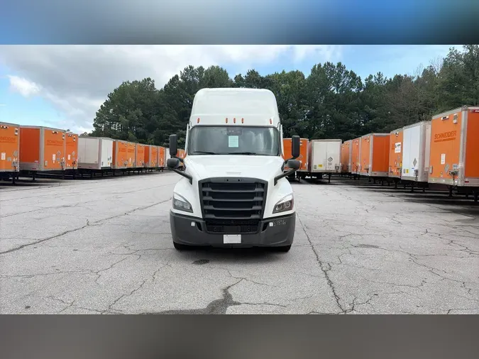 2023 Freightliner Cascadia 126