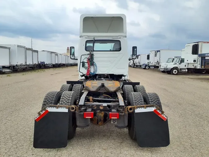 2019 NAVISTAR INTERNATIONAL LT625 DAYCAB T/A