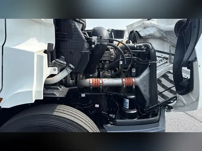 2021 FREIGHTLINER CA116