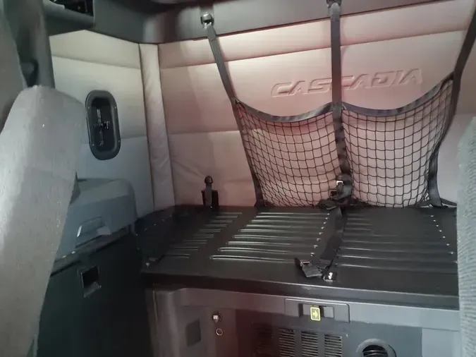 2018 FREIGHTLINER CASCADIA