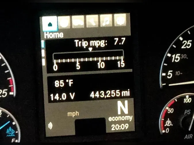 2021 Freightliner Cascadia 126
