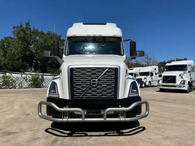 2019 VOLVO VNL64T760