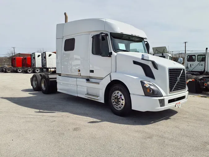 2018 VOLVO VNL64T-730