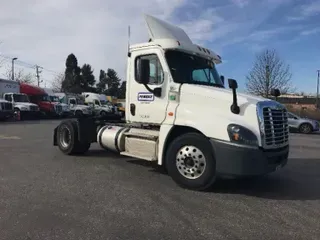 2017 FREIGHTLINER X12542ST