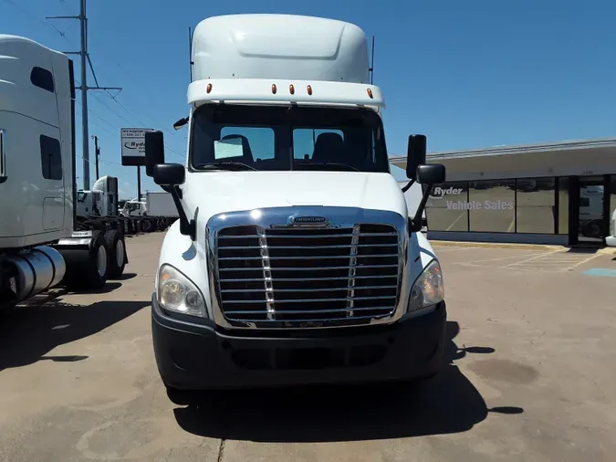 2018 FREIGHTLINER/MERCEDES CASCADIA 125