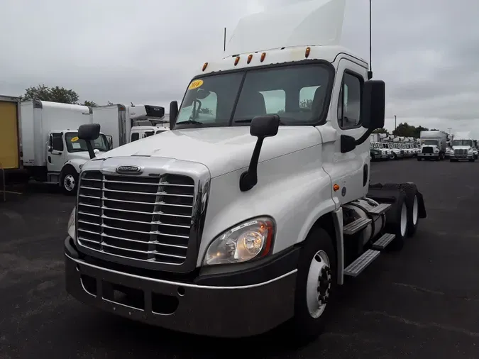 2016 FREIGHTLINER/MERCEDES CASCADIA 125128d53e7adbe75912c490075842ccab7