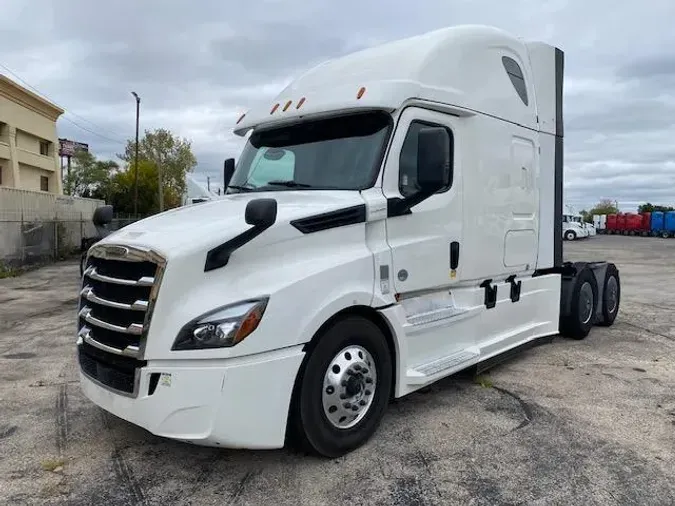 2020 Freightliner Cascadia