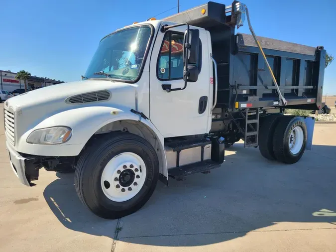 2015 Freightliner Business Class M2 106