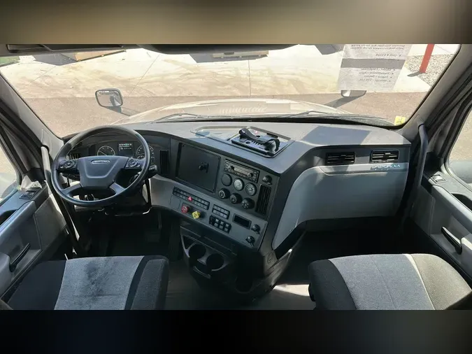 2020 Freightliner Cascadia
