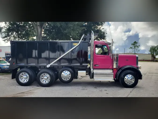 2025 Peterbilt 5891297a34ecdc53fa03da969ee08e62caf