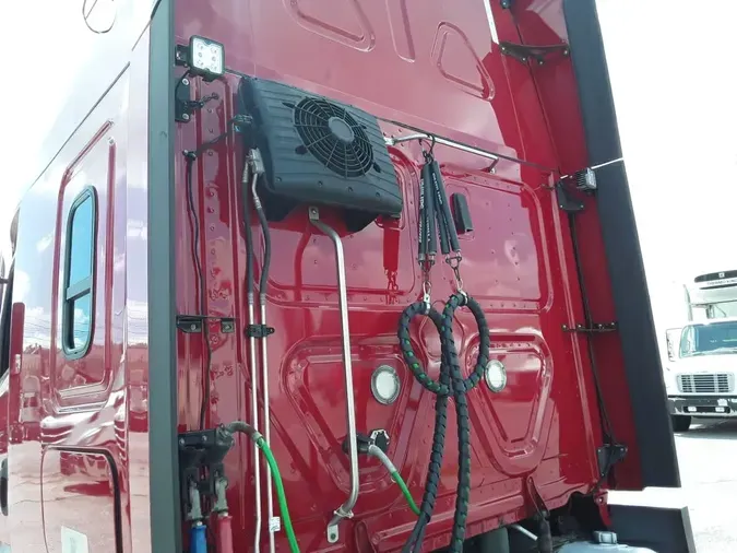 2020 FREIGHTLINER/MERCEDES NEW CASCADIA PX12664