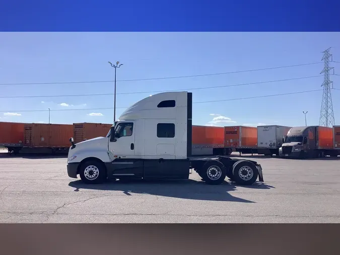 2022 International LT625