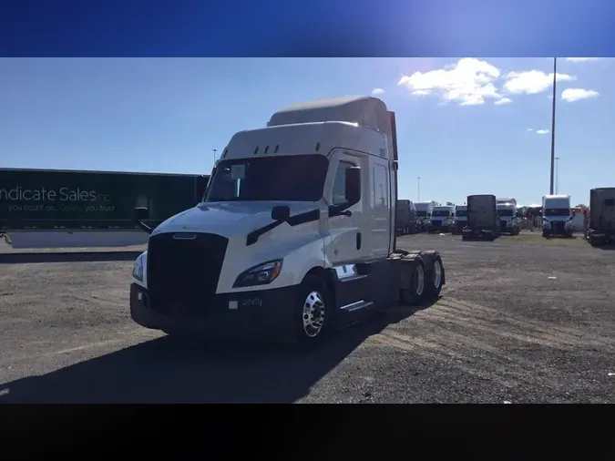 2021 Freightliner Cascadia 126
