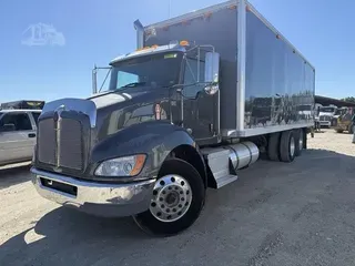 2012 KENWORTH T370