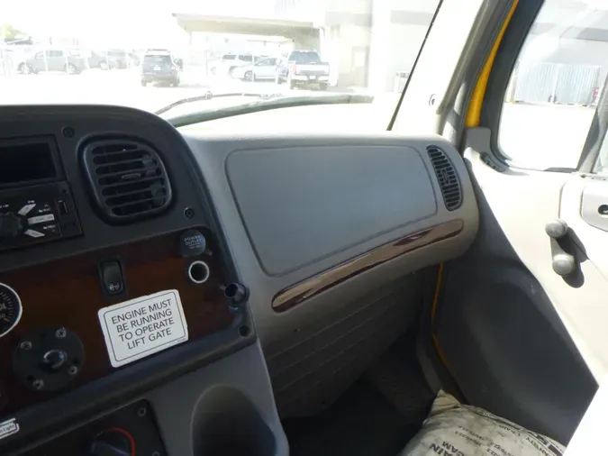 2020 Freightliner Business Class M2 106