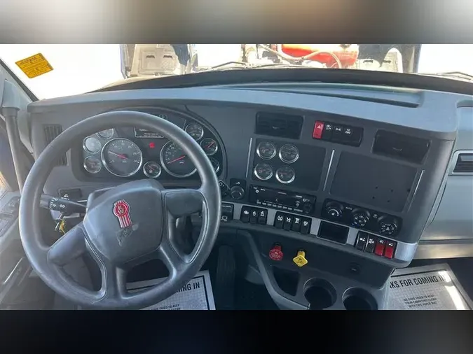 2022 KENWORTH T680