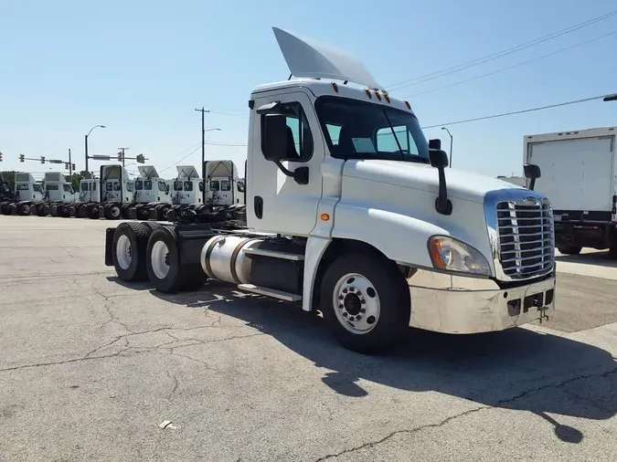 2018 FREIGHTLINER CASCADIA 125