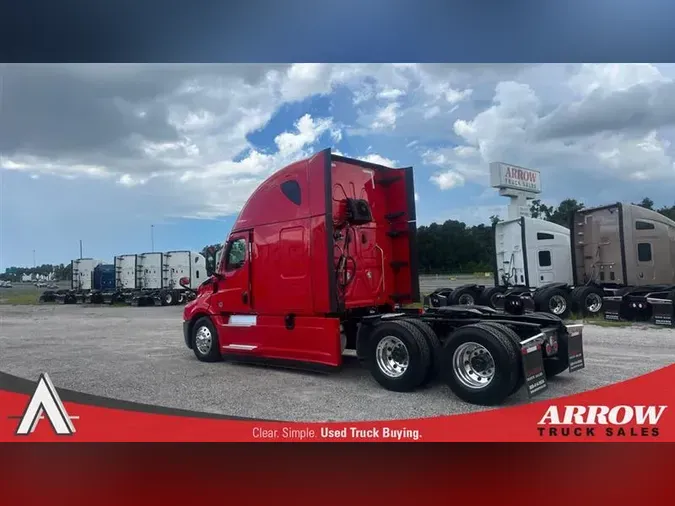 2022 FREIGHTLINER CA126