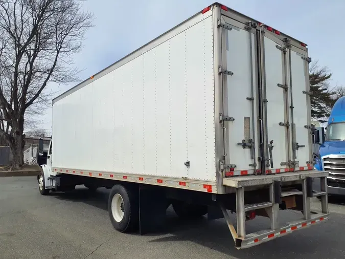 2018 FREIGHTLINER/MERCEDES M2 106
