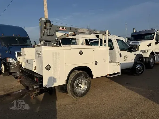 2006 FORD F550 SD