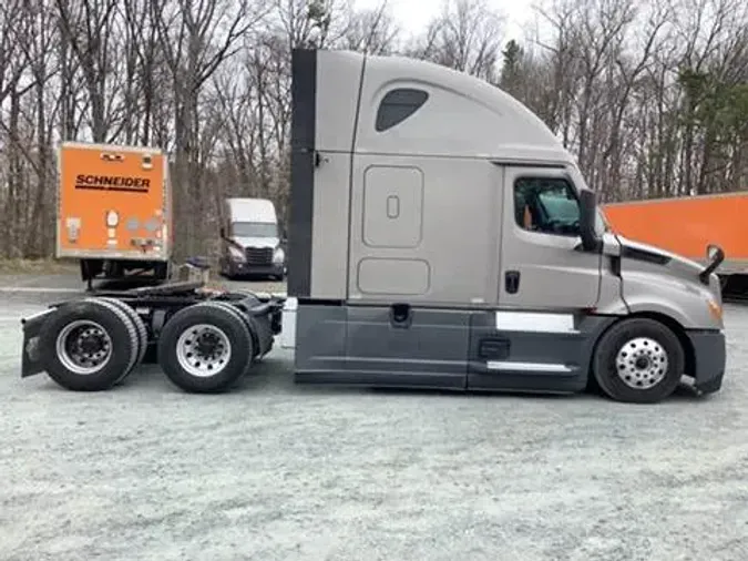 2021 Freightliner Cascadia