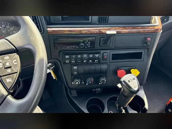 2018 INTERNATIONAL RH613