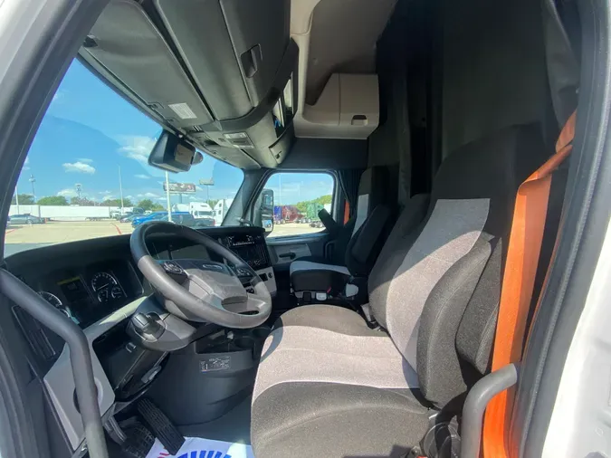 2021 FREIGHTLINER CASCADIA 126