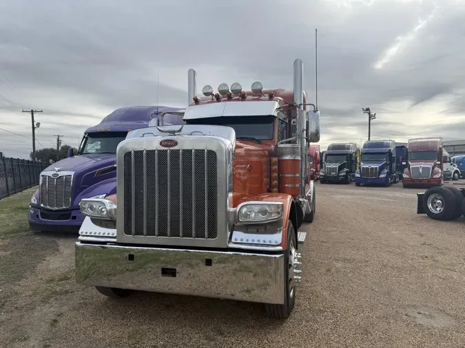 2024 Peterbilt 389